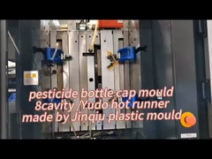 8cavité moulage par injection coureur à froid 70mm moule de bouteille en plastique pour 50L Jerrycan